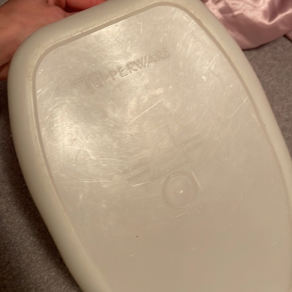 Vintage Clear Sheer Tupperware large storage - Picture 6 of 9